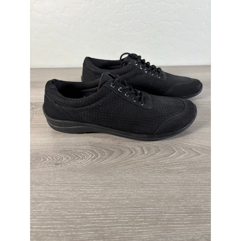David Tate Women's Flat's- Black Leather Sneakers Shoes Size 8- EUC‎